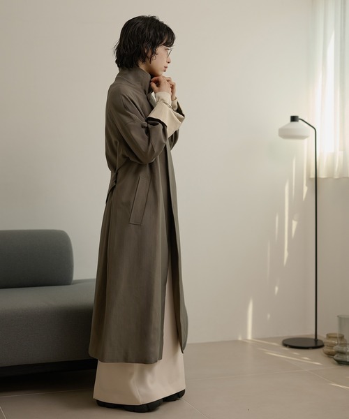 LAULEN(ローレン)の「stand collar bicolor sleeve coat /スタンドカラー袖配色ロングコート(ステンカラーコート・レディース・ブラック/グレー/ブラウン・FREE)」の5枚目の写真