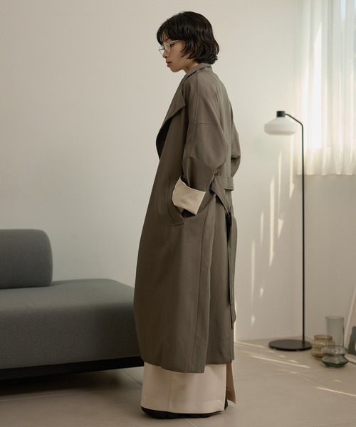 LAULEN(ローレン)の「stand collar bicolor sleeve coat /スタンドカラー袖配色ロングコート(ステンカラーコート・レディース・ブラック/グレー/ブラウン・FREE)」の7枚目の写真