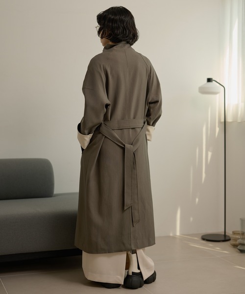 LAULEN(ローレン)の「stand collar bicolor sleeve coat /スタンドカラー袖配色ロングコート(ステンカラーコート・レディース・ブラック/グレー/ブラウン・FREE)」の8枚目の写真