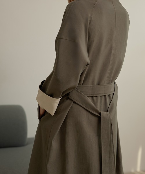 LAULEN(ローレン)の「stand collar bicolor sleeve coat /スタンドカラー袖配色ロングコート(ステンカラーコート・レディース・ブラック/グレー/ブラウン・FREE)」の12枚目の写真