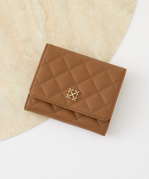 セール】【再値下げ】キルティングレザー二つ折りウォレット（財布
