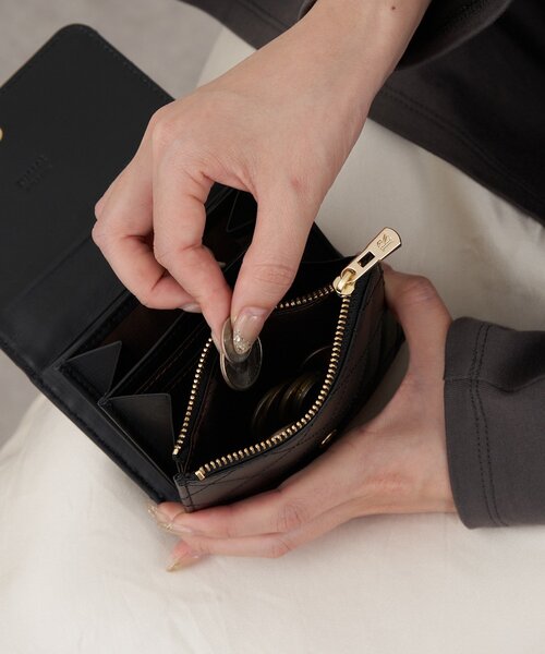 russet／キルティングレザー二つ折りウォレット（ブラック） キルティングレザー二つ折りウォレット（財布）｜russet（ラシット）の