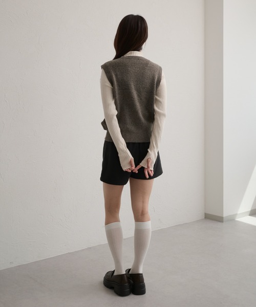 【近日削除】RE-BRANDED（リブランディッド）　カシミア　ニットベスト 近日削除】RE-BRANDED（リブランディッド） カシミア ニットベスト