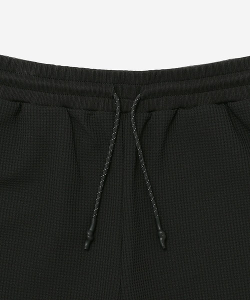 Hurley （ハーレー）の「【Hurley/ハーレー】ヘビーウェイトサーマルショーツ　吸水速乾　THERMAL BP SHORTS（その他パンツ・メンズ・ブラック/カーキブラウン/ブラック×イエロー/ブラック×ピンク/ブラック×ブルー/オフホワイト・MEDIUM/LARGE/X-LARGE/SMALL）」の21枚目の写真