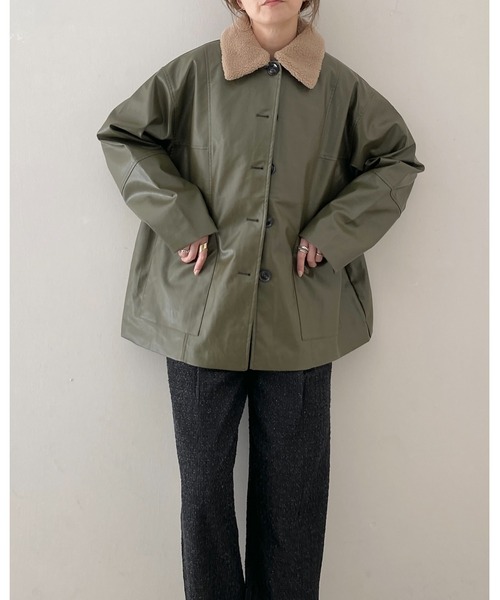 She's Closet(シーズクローゼット)の「オーバーサイズボア襟カバーオールフェイクレザージャケット(カバーオール・レディース・ブラウン/アイボリー/カーキ/ブラック・FREE)」の21枚目の写真