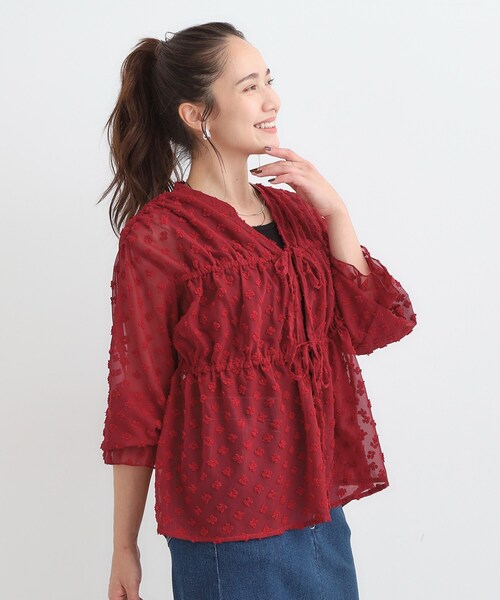 Cutie Blonde（キューティーブロンド）の「華やかにさをプラスする シアードビー シャーリングブラウス（シャツ/ブラウス・レディース・ブラック/レッド/オフホワイト・00）」の22枚目の写真