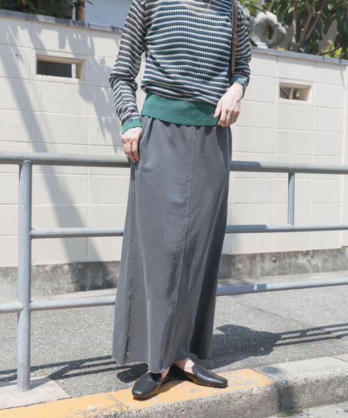 ITEMS URBANRESEARCH（アイテムズ アーバンリサーチ）の「ピグメントスウェットロングスカート（スカート・レディース・ブラック/ブラウン・FREE）」の19枚目の写真