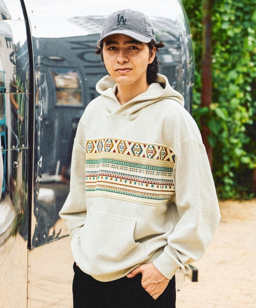 niko and...（ニコアンド）の「パネル切り替えパーカー（パーカー・メンズ・ブラック/アイボリー・LARGE/MEDIUM）」の11枚目の写真