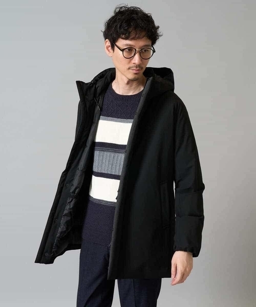 a.v.v（アーヴェヴェ）の「【軽量/撥水】ラミネートダウンフードコート（ダウンジャケット/コート・メンズ・ブラック/ダークグレー・46/48/50/52）」の6枚目の写真