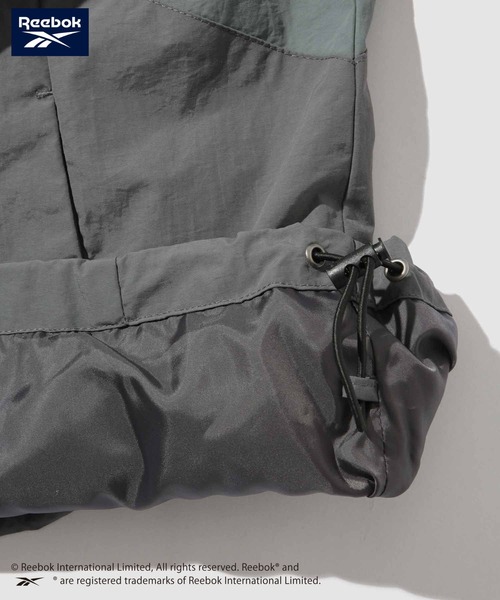 Reebok(リーボック)の「Reebok Emblem Nylon Anorak Jacket(ナイロンジャケット・メンズ・グレー/アイボリー・XL/L/M)」の9枚目の写真
