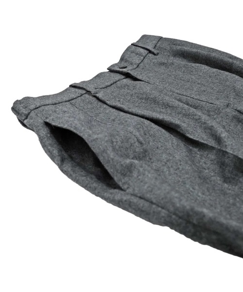 ATON（エイトン）の「【ATON】 LINEN WOOL TWILL LOOSE FIT PANTS（スラックス・メンズ・チェック/チャコールグレー・4）」の9枚目の写真