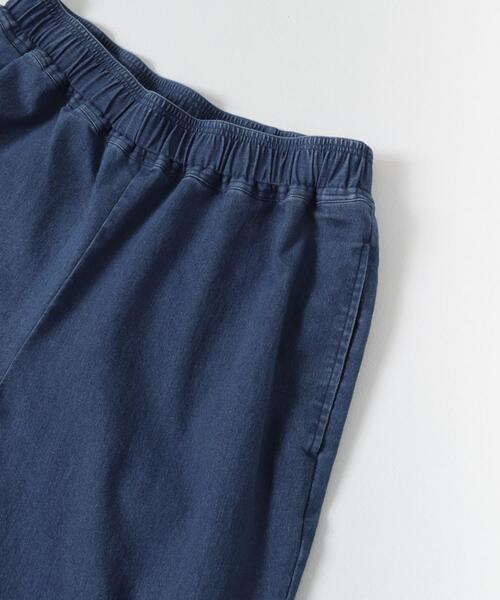 ITEMS URBANRESEARCH（アイテムズ アーバンリサーチ）の「ハイストレッチリラックスパンツ（その他パンツ・メンズ・インディゴブルー/ベージュ/カーキ/ブラック・SMALL/LARGE/MEDIUM）」の22枚目の写真