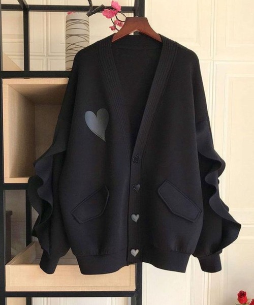 CADBURY（キャドバリー）の「袖ﾌﾘﾙﾊｰﾄﾓﾁｰﾌVﾈｯｸｶｰﾃﾞｨｶﾞﾝ（カーディガン