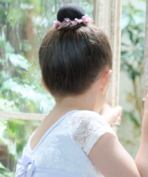 petit main（プティマイン）の「【バレエ】プチリボンシニヨンネット（その他ヘアアクセサリー・キッズ・サックスブルー/ライトピンク・F）」の8枚目の写真