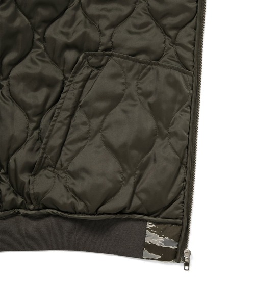 thisisneverthat(ディスイズネバーザット)の「Quilted Hooded Jacket(パーカー・メンズ・オリーブ/ベージュ・L/M/S/XL)」の7枚目の写真