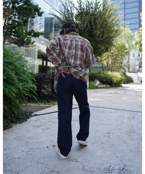 #Re:room(リルーム)の「ワンウォッシュストレートデニムパンツ(デニムパンツ・メンズ・ネイビー・SMALL/MEDIUM/LARGE)」の6枚目の写真