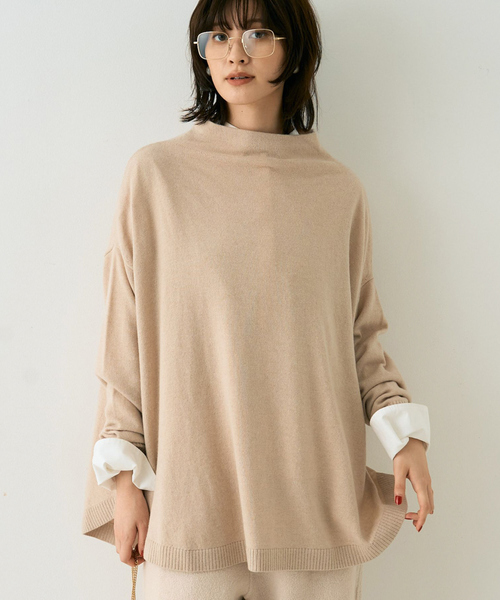 Rouge vif(ルージュヴィフ)の「ボトルネックポンチョライクニットプルオーバー(ニット/セーター・レディース・ネイビー/ベージュ/グレー・フリー)」の1枚目の写真