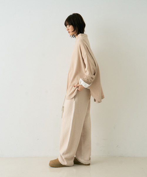 Rouge vif(ルージュヴィフ)の「ボトルネックポンチョライクニットプルオーバー(ニット/セーター・レディース・ネイビー/ベージュ/グレー・フリー)」の17枚目の写真