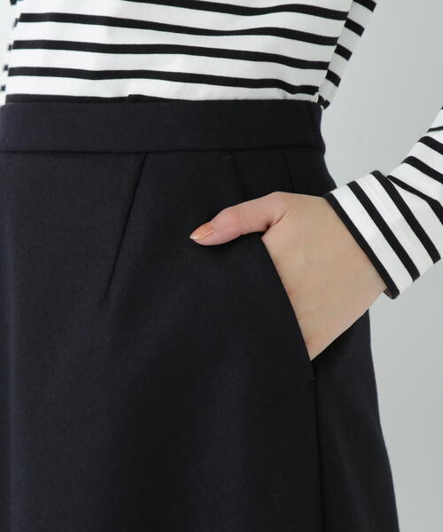 human woman（ヒューマンウーマン）の「◆ウールサキソニーコクーンスカート（スカート・レディース・ベージュ系その他2/ネイビー・SMALL/MEDIUM）」の22枚目の写真