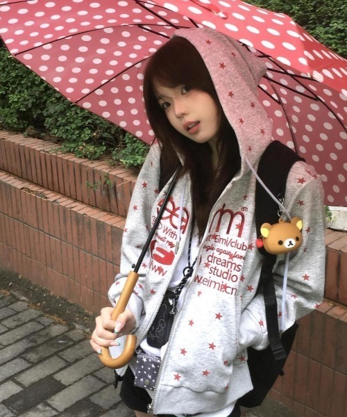GEMEDA（ジェメダ）の「【2026新作】スター総柄ロゴジップパーカー（パーカー・レディース・グレー/グレー系その他/ホワイト・M）」の8枚目の写真
