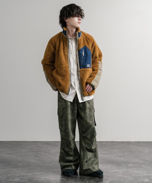 KRIFF MAYER(クリフメイヤー)の「KRIFF MAYER クリフメイヤー スタンドネック異素材配色切替ダブルジップシャギーボアジャケット 2514400(ブルゾン・メンズ・ナチュラル/グレー/ブラック/ブラウン/グリーン/ネイビー/マルチ/その他・M/L/XL)」の9枚目の写真