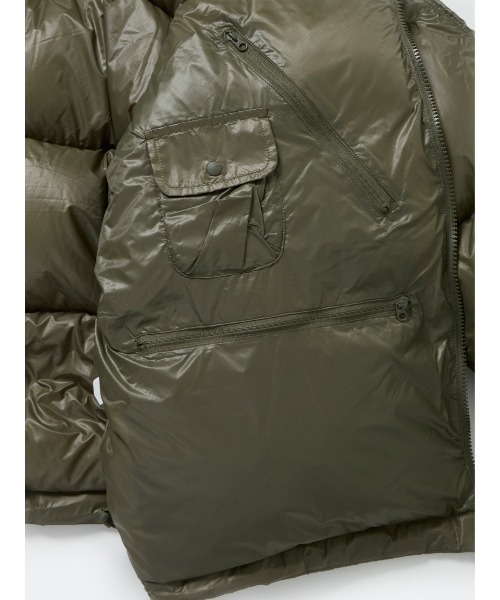 DAIWA PIER39(ダイワピア39)の「DAIWA PIER39 TECH ULTRA LIGHT DOWN JACKET BW-45025W(ダウンジャケット/コート・メンズ・ライトグレー/オリーブ/ブラック/シルバー・X-LARGE/LARGE/SMALL/MEDIUM)」の9枚目の写真