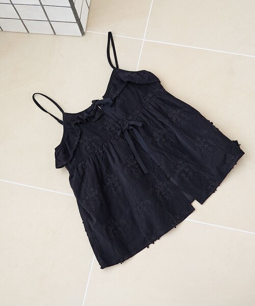 coen(コーエン)の「3Dフラワー刺繍 コーデュロイキャミソール【インフルエンサー紹介アイテム】(キャミソール・レディース・ブラウン/ナチュラル/ブラック・FREE)」の4枚目の写真