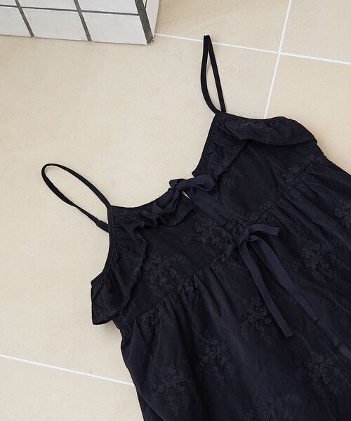 coen(コーエン)の「3Dフラワー刺繍 コーデュロイキャミソール【インフルエンサー紹介アイテム】(キャミソール・レディース・ブラウン/ナチュラル/ブラック・FREE)」の5枚目の写真