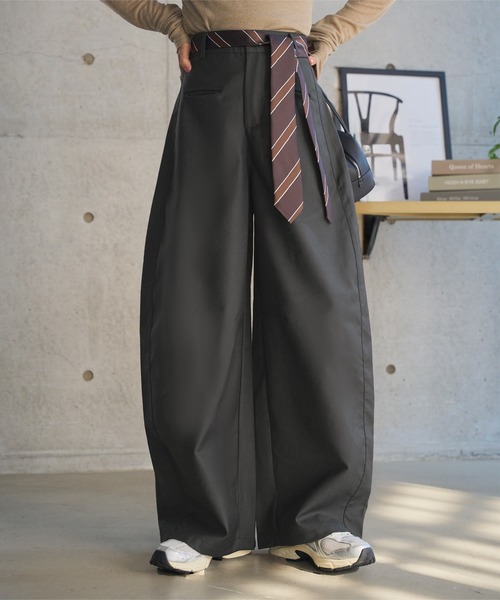 KOBE LETTUCE(コウベレタス)の「ネクタイ風ベルト付きカーブパンツ(その他パンツ・レディース・グレー/ブラウン/ネイビー・M/PM)」の4枚目の写真