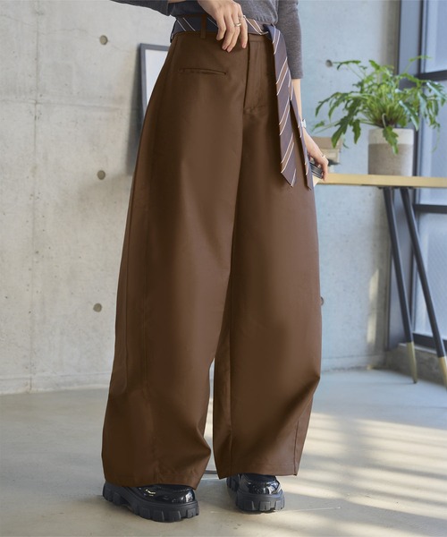 KOBE LETTUCE(コウベレタス)の「ネクタイ風ベルト付きカーブパンツ(その他パンツ・レディース・グレー/ブラウン/ネイビー・M/PM)」の6枚目の写真