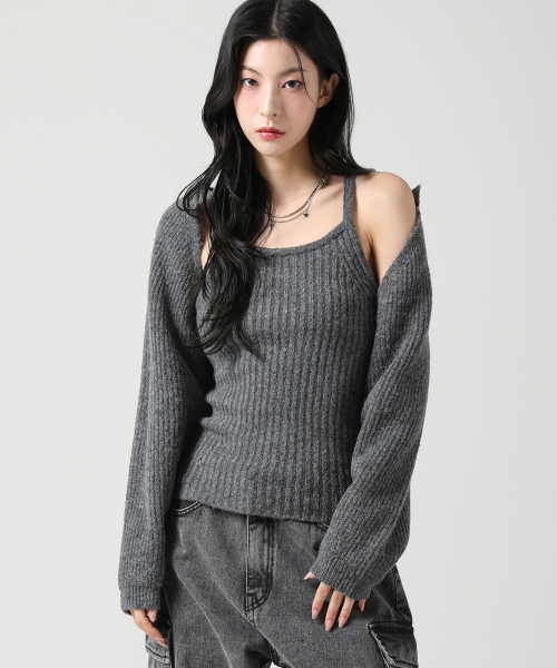 AVANDRESS(アバンドレス )の「Adel Bolero Cardigan Knit Set BLACK(カーディガン/ボレロ・レディース・ブラック・FREE)」の2枚目の写真