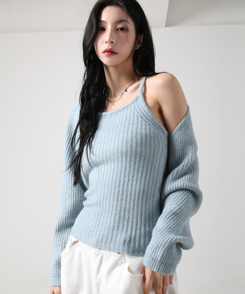 AVANDRESS(アバンドレス )の「Adel Bolero Cardigan Knit Set BLACK(カーディガン/ボレロ・レディース・ブラック・FREE)」の4枚目の写真