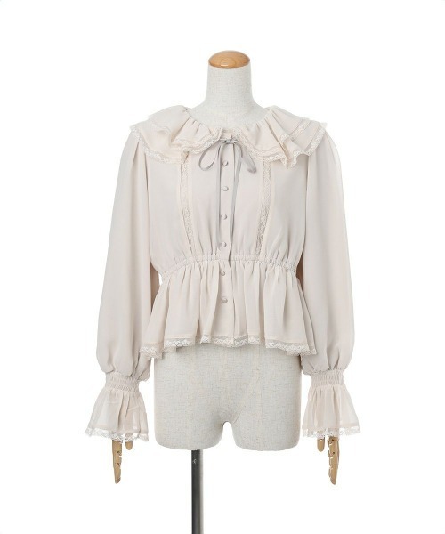 an another angelus（アンアナザーアンジェラス）の「レース使いダブルラッフル衿ブラウス（シャツ/ブラウス・レディース・オフホワイト/ピンクベージュ・FREE）」の4枚目の写真