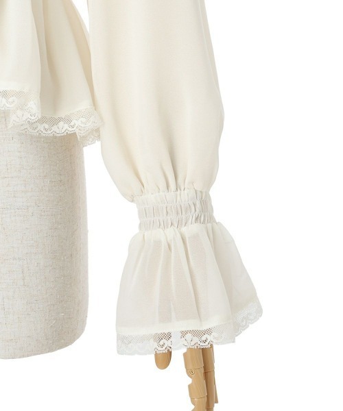 an another angelus（アンアナザーアンジェラス）の「レース使いダブルラッフル衿ブラウス（シャツ/ブラウス・レディース・オフホワイト/ピンクベージュ・FREE）」の10枚目の写真