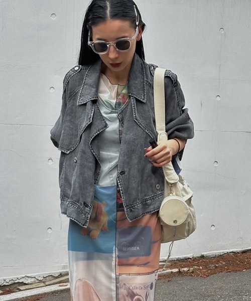 Ameri(アメリ)の「TENCEL DENIM SHORT TRENCH COAT(トレンチコート・レディース・ベージュ/ブラック/ブルー・SMALL/MEDIUM)」の7枚目の写真