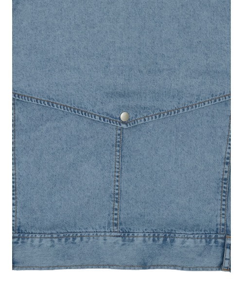 Ameri(アメリ)の「TENCEL DENIM SHORT TRENCH COAT(トレンチコート・レディース・ベージュ/ブラック/ブルー・SMALL/MEDIUM)」の21枚目の写真