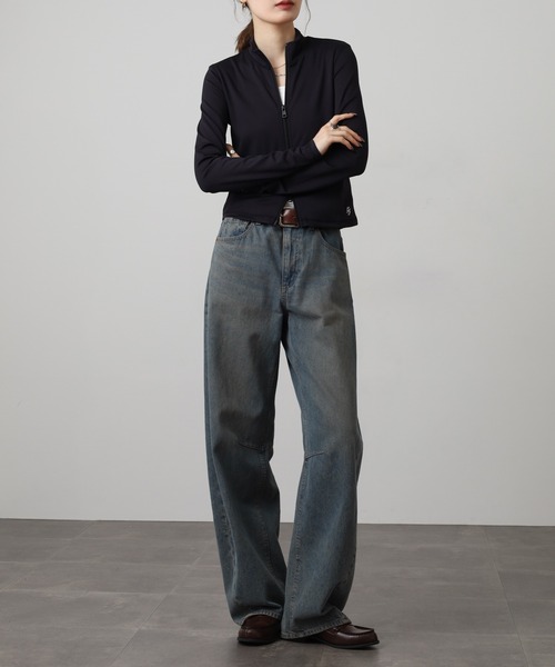 GUESS JEANS(ゲスジーンズ)の「GUESS JEANS フルジップ スウェットシャツ(スウェット・レディース・ブラック・S/L/M)」の6枚目の写真