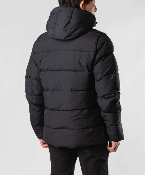 Pyrenex(ピレネックス)の「PYRENEX SPOUTNIC MINI RIPSTOP DOWN JACKET ピレネックス スプートニク ミニリップストップ ダウンジャケット(ダウンジャケット/コート・メンズ・ネイビー/ブラック・X-LARGE/XX-LARGE/MEDIUM/LARGE/SMALL)」の4枚目の写真