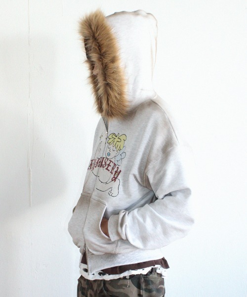KEYMISERY(キーミザリー)の「A'GEM/9 × .kom 『KEYMISERY/キーミザリー』Vintage Spray Fur Angel Hood Zip-up/ヴィンテージスプレーファーエンゼルジップアップパーカー(パーカー・メンズ・カモフラージュ/グレー・1)」の22枚目の写真