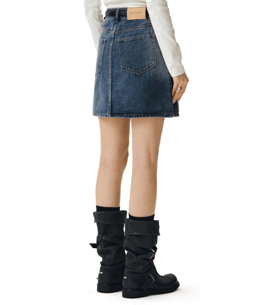 DECET WOMEN(デケット ウーマン)の「シグネチャーミニスカート DCSK001BlueA(スカート・レディース・その他・X-SMALL/SMALL/MEDIUM)」の11枚目の写真