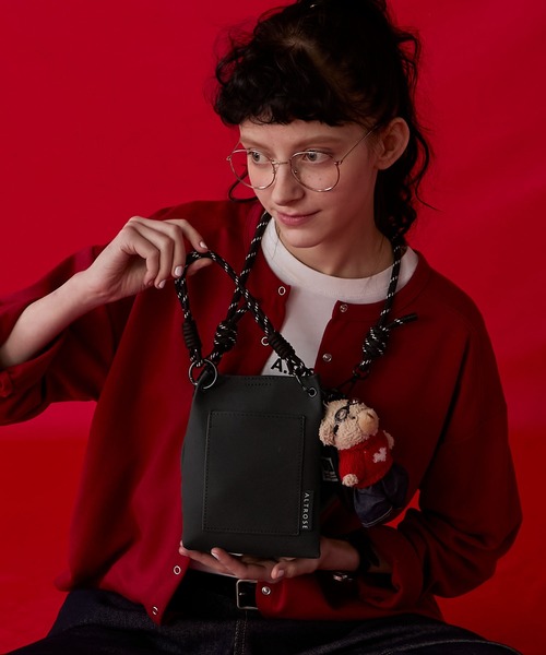 BONLECILL Marche(ボンルシールマルシェ)の「【BONLECILL Marche】2wayパラコードショルダーバッグ(ショルダーバッグ・レディース・アイボリー/ブラック/ブラウン・FREE)」の4枚目の写真