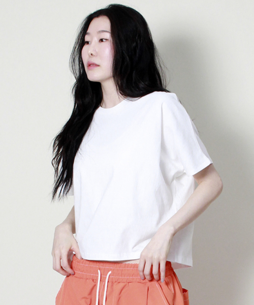 DEMARC(ドゥマーク)の「ソリッドセミクロップフレンチハーフスリーブTシャツアイボリー(Tシャツ/カットソー・レディース・その他・LARGE/MEDIUM)」の6枚目の写真