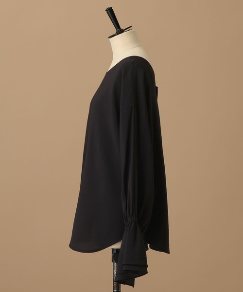 A part by（アパートバイ）の「【セレモニー】Ｃ＊アシメフリルブラウス（シャツ/ブラウス・レディース・ブラック/オフホワイト/アイボリー・FREE）」の5枚目の写真