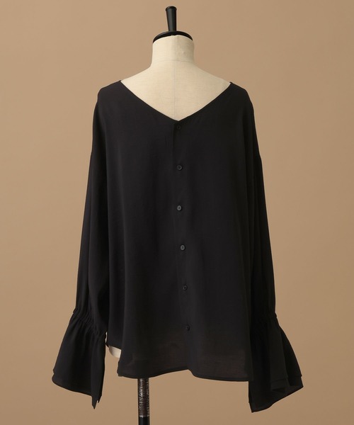 A part by（アパートバイ）の「【セレモニー】Ｃ＊アシメフリルブラウス（シャツ/ブラウス・レディース・ブラック/オフホワイト/アイボリー・FREE）」の6枚目の写真