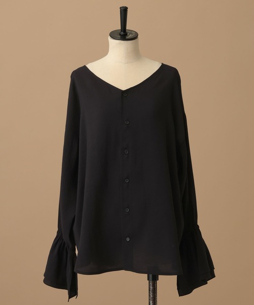 A part by（アパートバイ）の「【セレモニー】Ｃ＊アシメフリルブラウス（シャツ/ブラウス・レディース・ブラック/オフホワイト/アイボリー・FREE）」の15枚目の写真