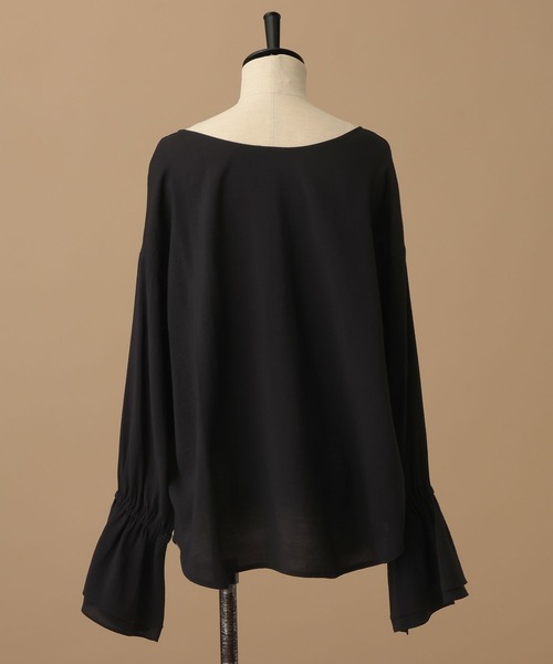 A part by（アパートバイ）の「【セレモニー】Ｃ＊アシメフリルブラウス（シャツ/ブラウス・レディース・ブラック/オフホワイト/アイボリー・FREE）」の17枚目の写真