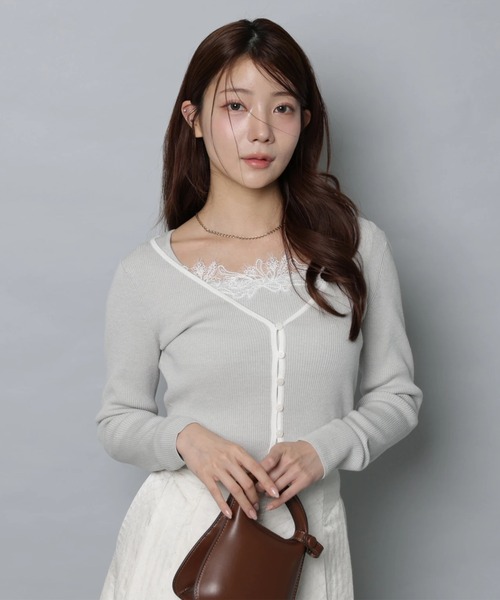 Apuweiser-riche(アプワイザーリッシェ)の「パイピングレースニットアンサンブル(ニット/セーター・レディース・ピンクベージュ/ホワイト/ミント/ネイビー・2)」の3枚目の写真