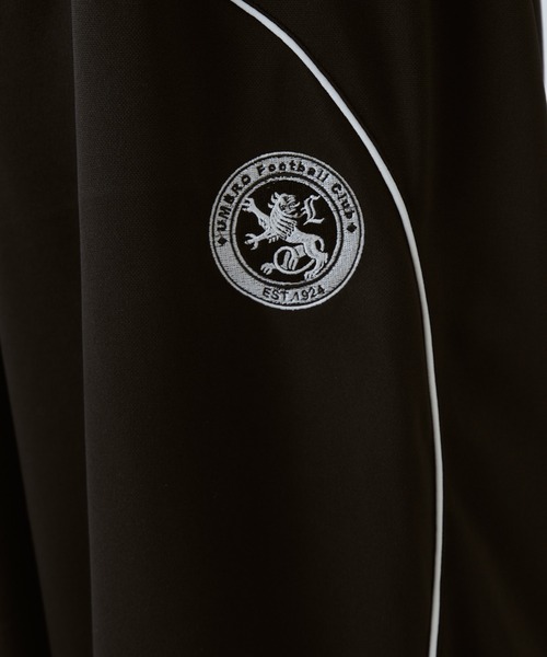 UMBRO(アンブロ)の「【UMBRO×Lui's 】カーブトラックパンツ(その他パンツ・レディース・ブラック/レッド・S/M)」の3枚目の写真