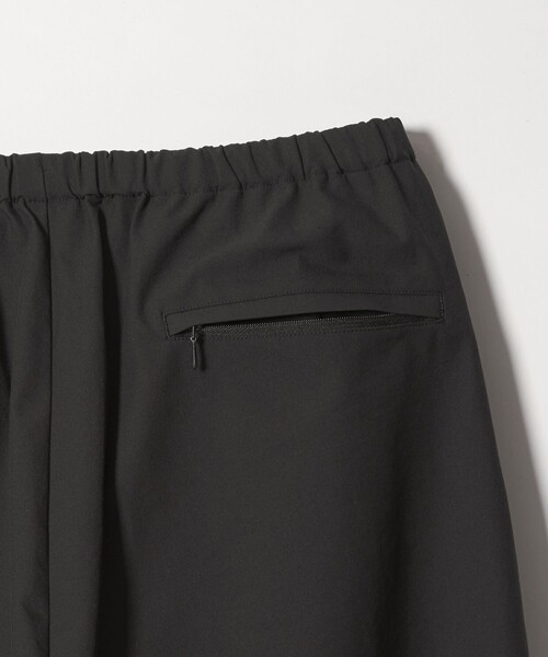 Aer(エアー)の「<Aer x BEAUTY&YOUTH>ユーティリティー ワイド パンツ 撥水 ストレッチ(その他パンツ・メンズ・ブラック/オリーブ・S/M/L)」の16枚目の写真