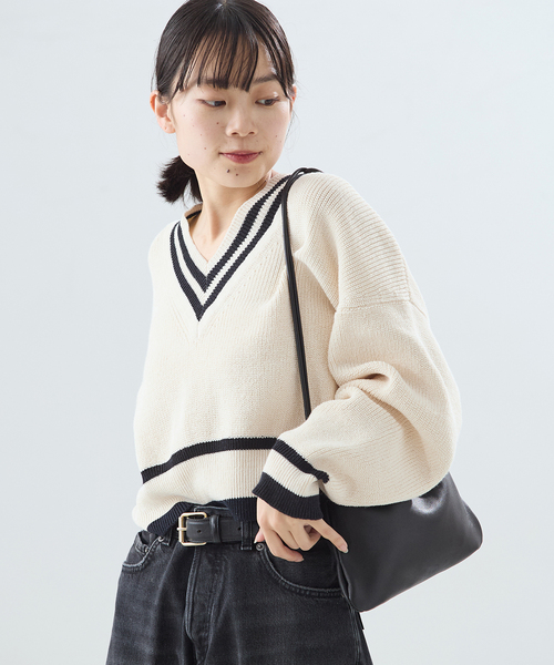 journal standard L'essage（ジャーナルスタンダードレサージュ）の「リネンラインVネックプルオーバー（ニット/セーター・レディース・アイボリー/ブラック・FREE）」の10枚目の写真